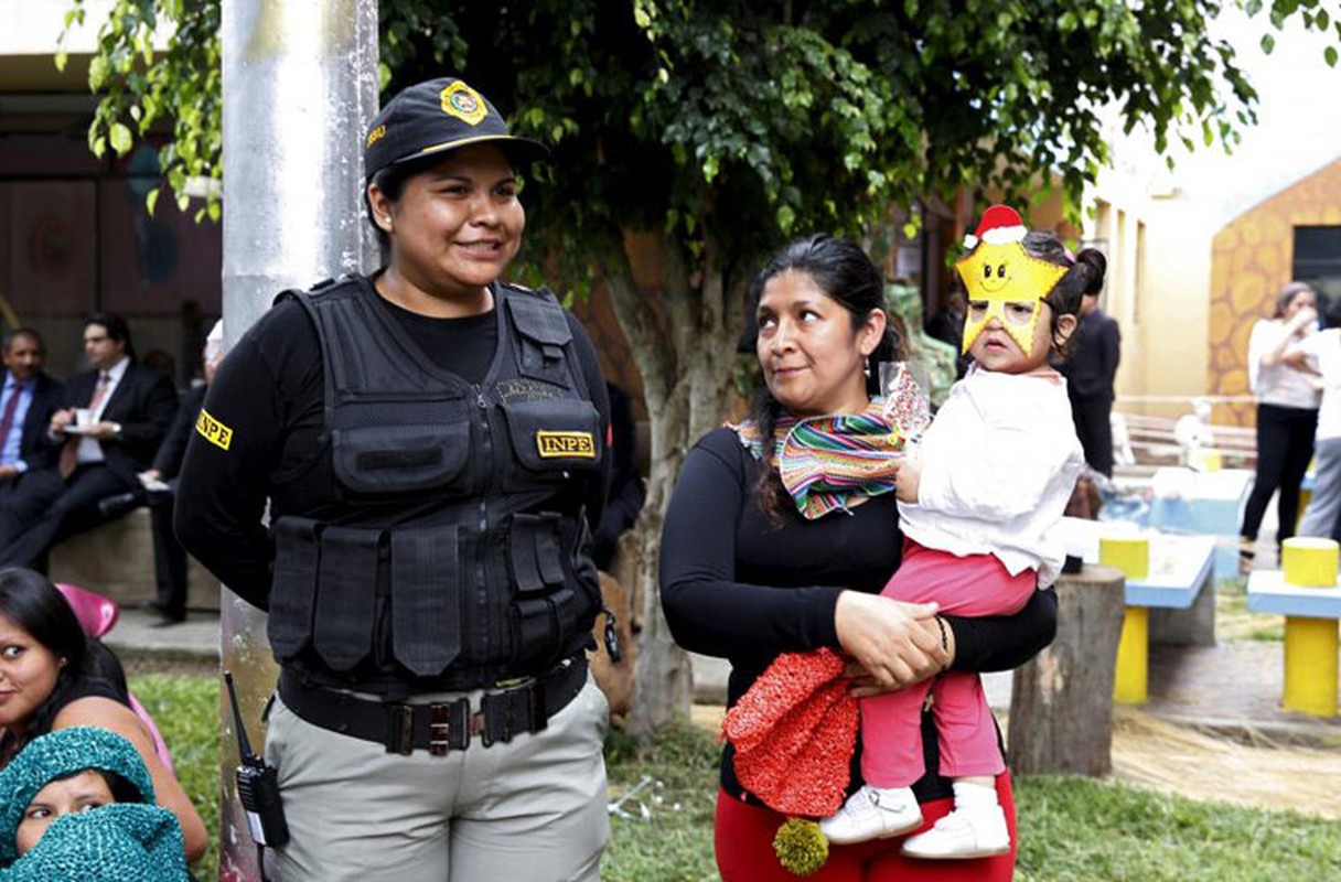 Khong khi le Giang sinh trong cac nha tu o Peru-Hinh-2